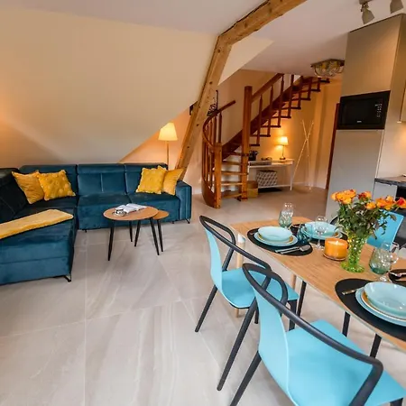 Apart-Invest Jozefina Art Deco